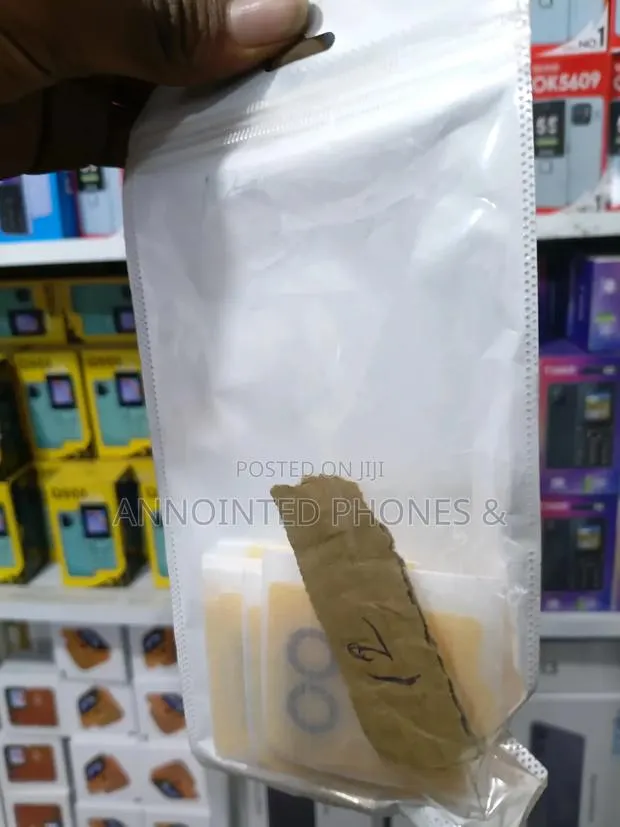 iPhone 12 Glass · Photo 1