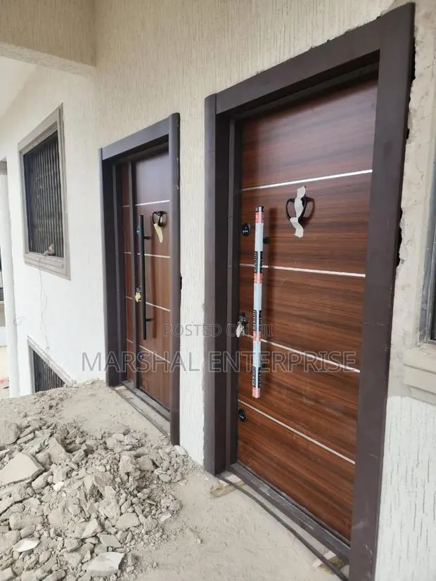 Waterproof Security Door · Photo 1