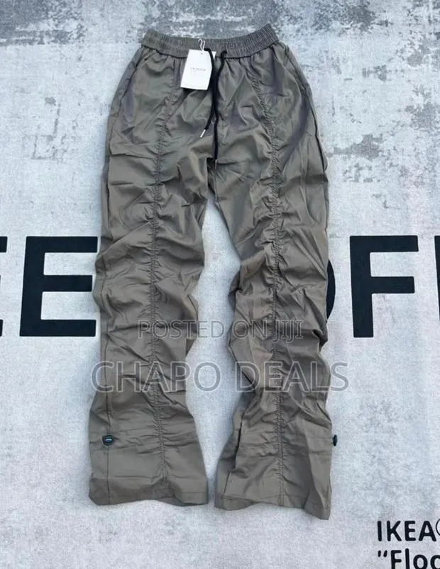 El Clapo Jeans and Shorts All Available · Photo 1