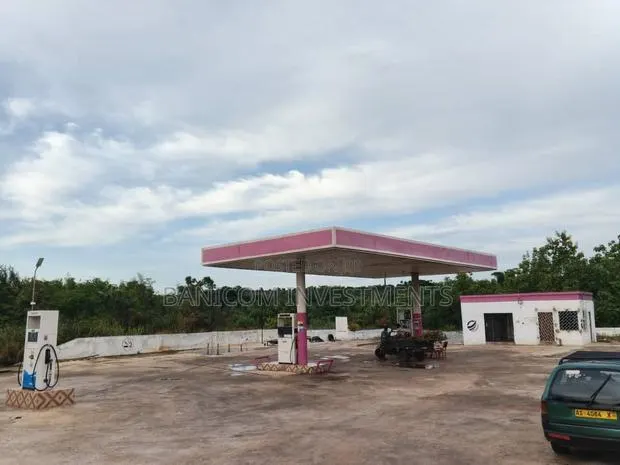 Filling Station for Lease · Photo 1