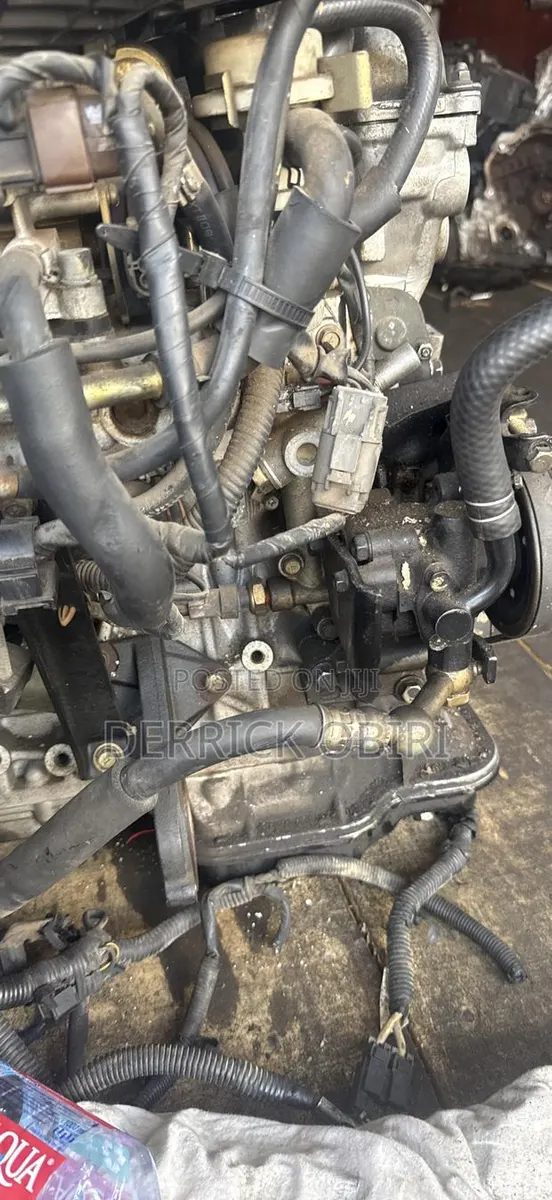 Opel Engine 1.6 Electronic Carburetor · Photo 1