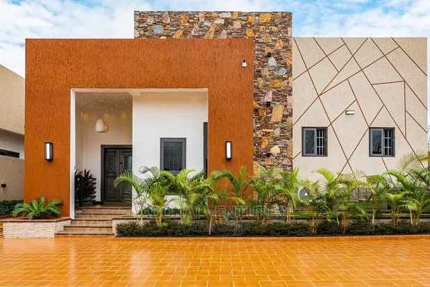 Furnished 4bdrm House in Ahodwo Daaban, Kumasi Metropolitan for sale · Photo 1