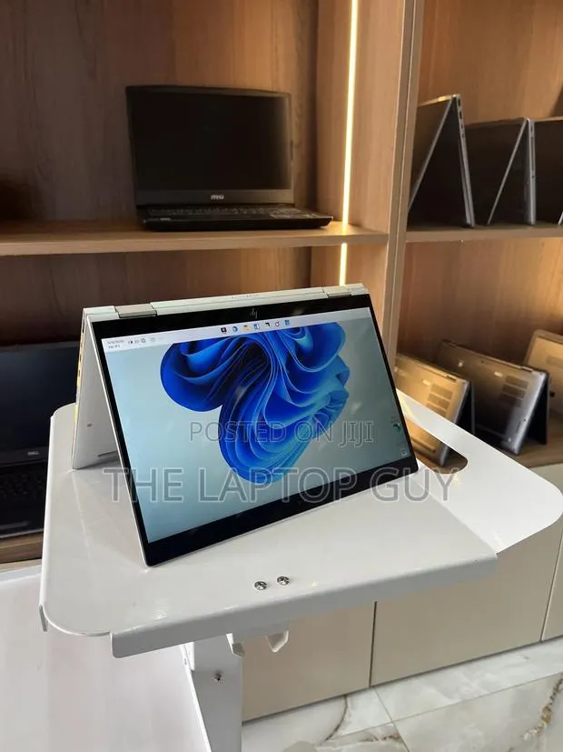Laptop HP EliteBook x360 1030 G4 8GB Intel Core i5 SSD 256GB · Photo 1