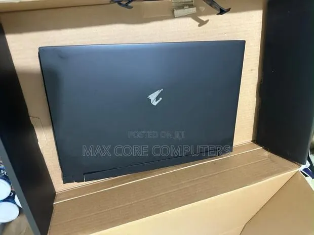 Laptop Gigabyte Aorus 32GB Intel SSD 1T · Photo 1