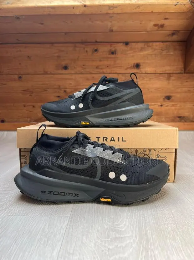 Lace Up Nike Zoom Trainers Available · Photo 1