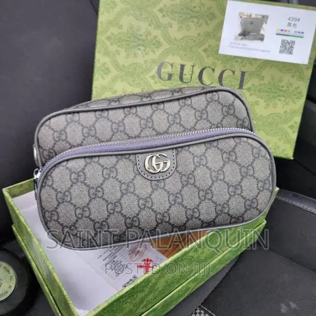 Gucci Shoulder Bag · Photo 1