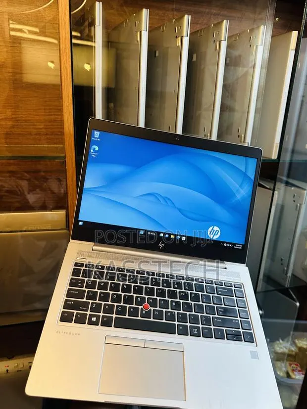 Laptop HP EliteBook 745 G5 8GB AMD Ryzen 5 SSD 256GB · Photo 1