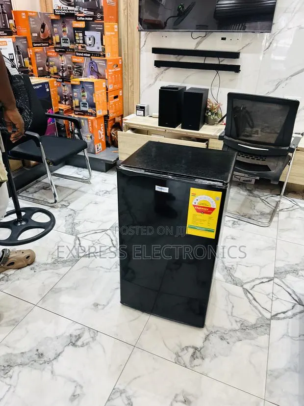 Ultra Modern Nasco Table Top Fridge 92l Black. · Photo 1