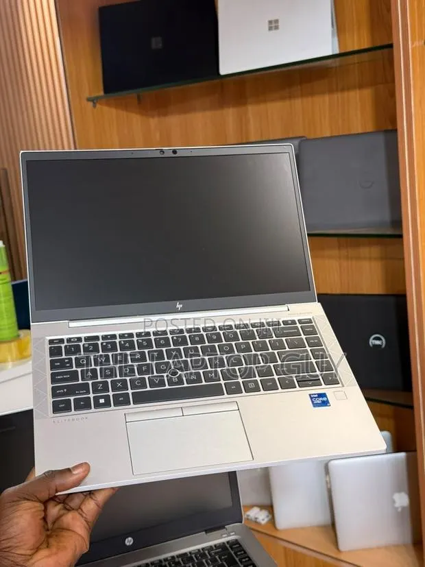 Laptop HP EliteBook 840 G8 16GB Intel Core i7 SSD 256GB · Photo 1