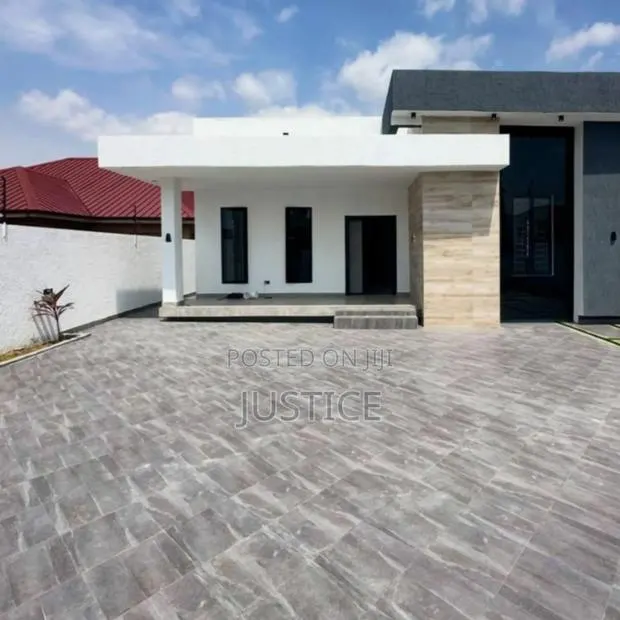 3bdrm House in Lakeside Estate for sale · Photo 1