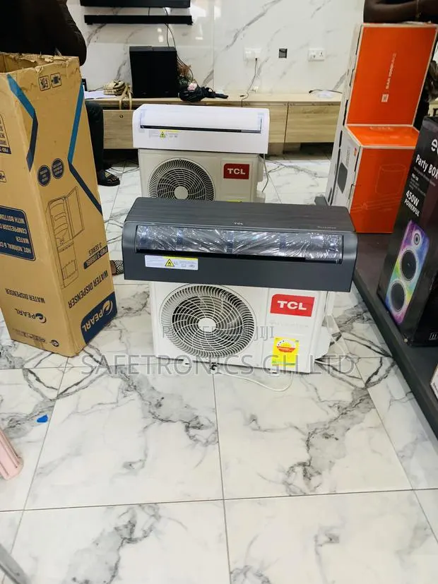 New Design TCL 1.5hp Inverter Air Conditioner (Black) · Photo 1