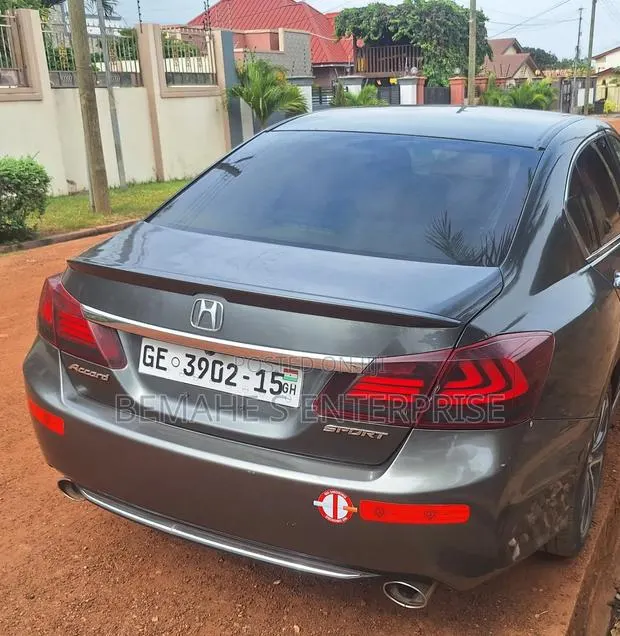 Honda Accord Sport 4dr Sedan FWD (2.4L 4cyl 2A) 2013 Green · Photo 1