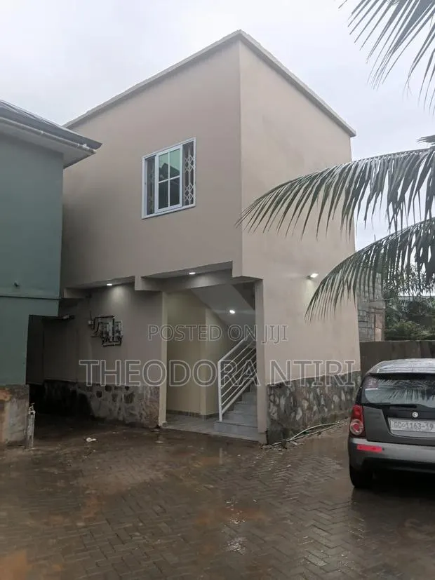 Furnished 1bdrm Apartment in Old Ashomang for rent · Photo 1
