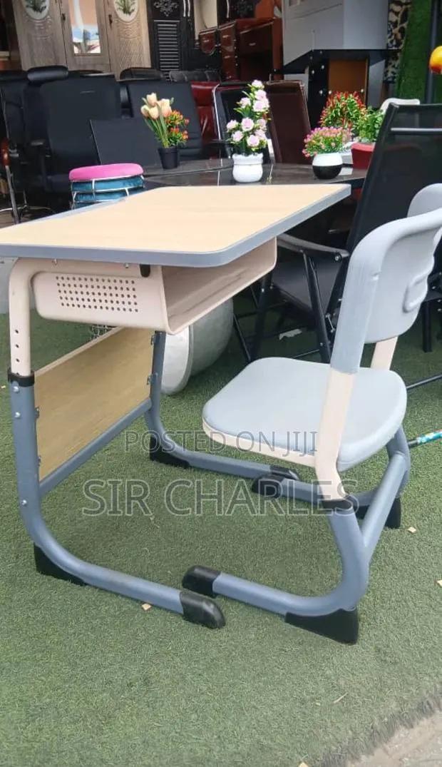 Table and Chair for Students(Adults) · Photo 1