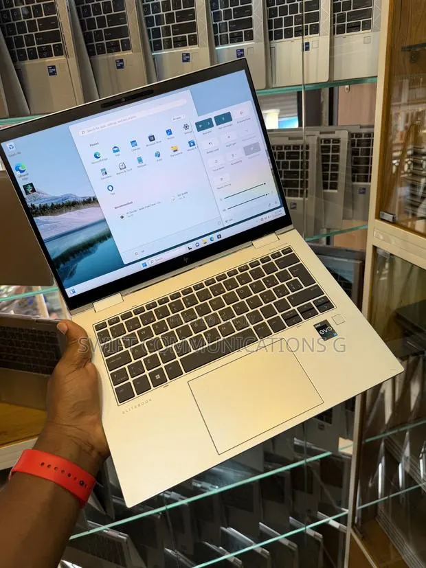 Laptop HP EliteBook x360 1040 G9 16GB Intel Core i7 SSD 512GB · Photo 1