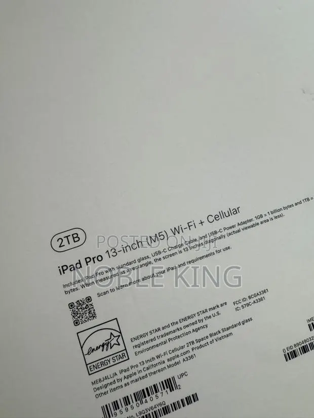 New Apple iPad Pro 13 (2025) 2 TB Black · Photo 1