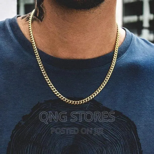 Unisex Cuban Link Chain Necklace · Photo 1
