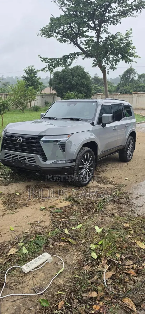 Lexus GX 550 Overtrail 2024 · Photo 3