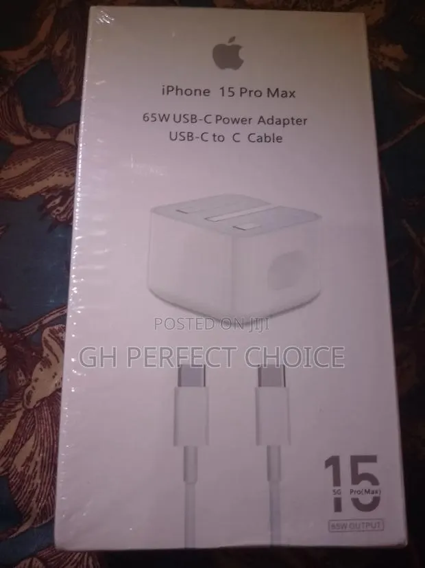 Fast iPhone 15 Pro Max C-C Charger · Photo 1