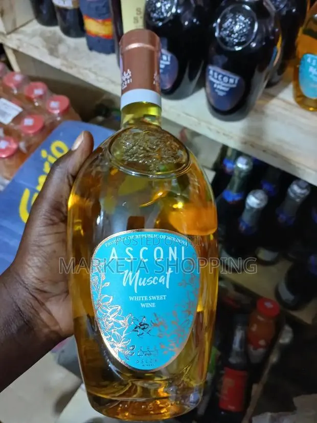 Asconi Gold Muscat White Sweet Wine 750ml · Photo 1