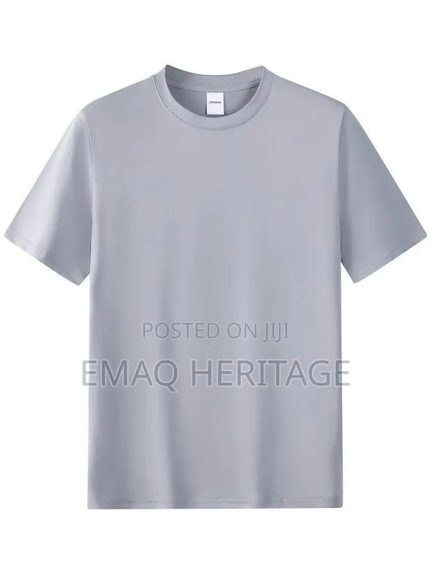 Plain Light Grey Oversized T-Shirt · Photo 1