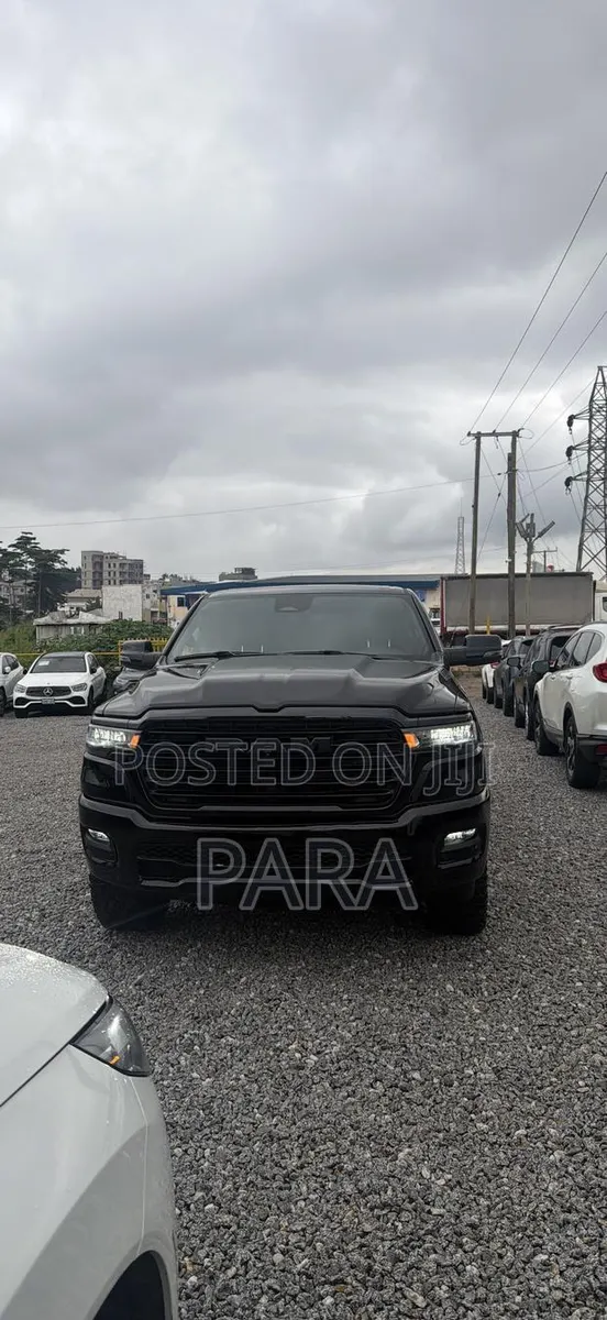Dodge RAM 2025 Black · Photo 1