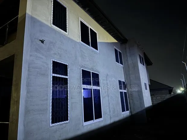 Glass Windows · Photo 1