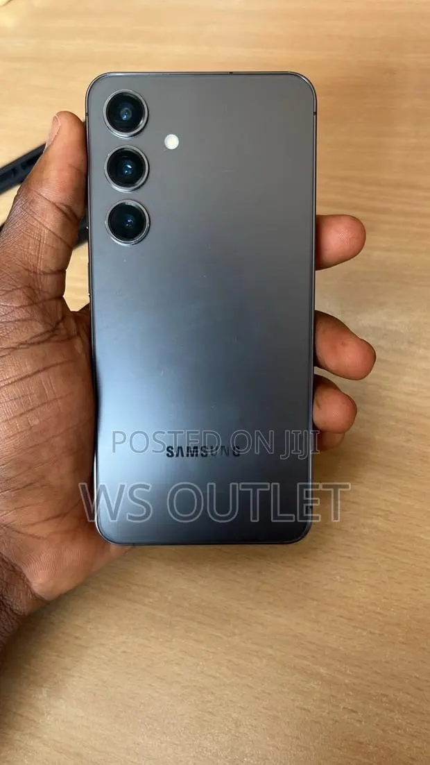 Samsung Galaxy S24 128 GB Gray · Photo 1