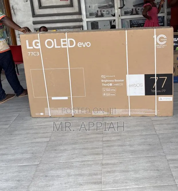 Fresh in Box Lg Oled77 G2 77” Evo Ultra Hd Smart Tv · Photo 1