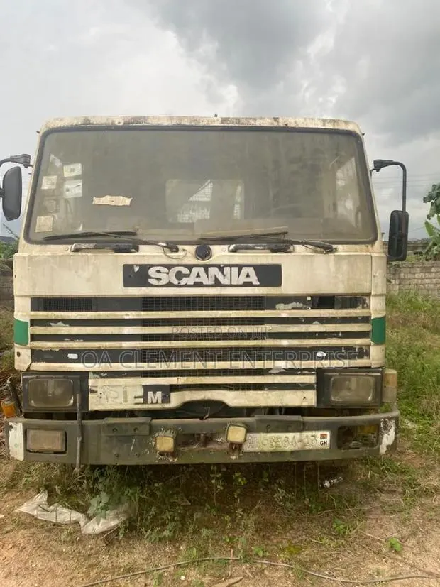 Trucks Trailer · Photo 1