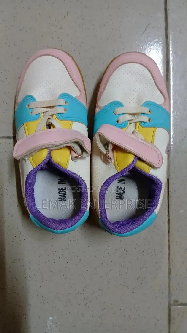 Kids Sneakers Size Size 26,27,28,29,30 · Photo 1