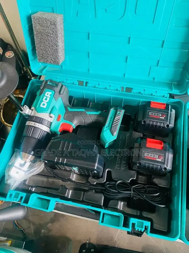 DCA ADJZ03-13 EM 20V Cordless Brushless Hammer Drill Kit. · Photo 1