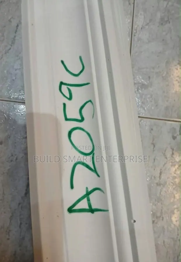 Corner Moulds for Plasterboards and Pop · Photo 1