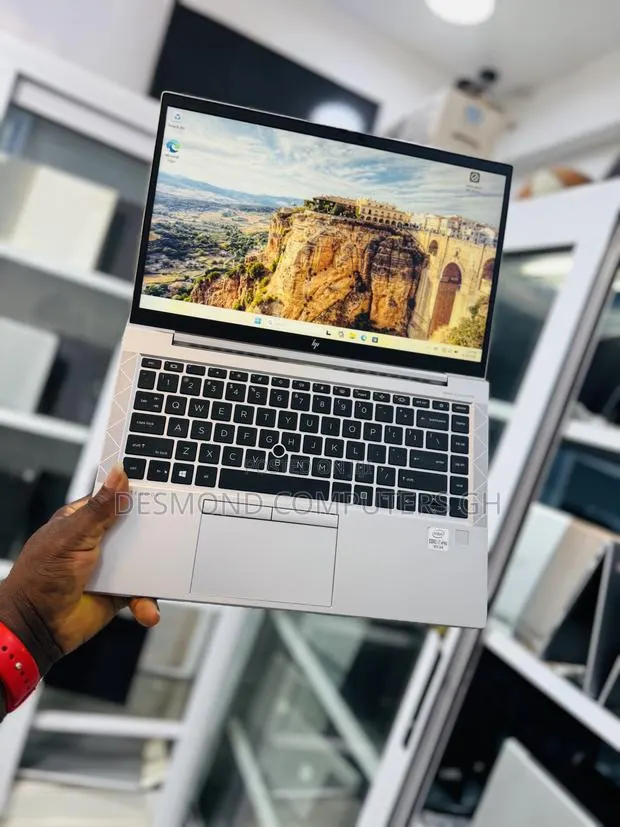 Laptop HP EliteBook 840 G7 16GB Intel Core i7 SSD 512GB · Photo 1
