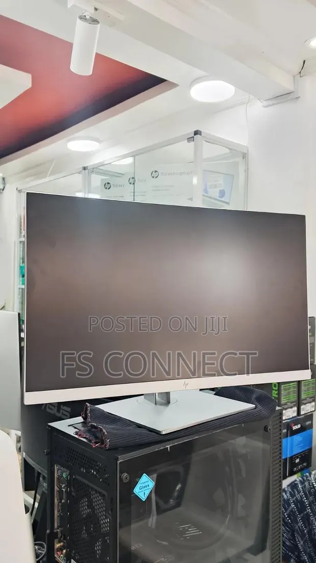 HP EliteDisplay E243i · Photo 1