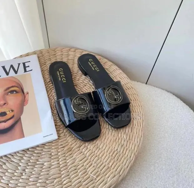 Women’S Gucci Blondie Patent Leather Sandals ( It Comes With a Box) · Photo 1