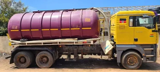 Waste Service · Photo 1