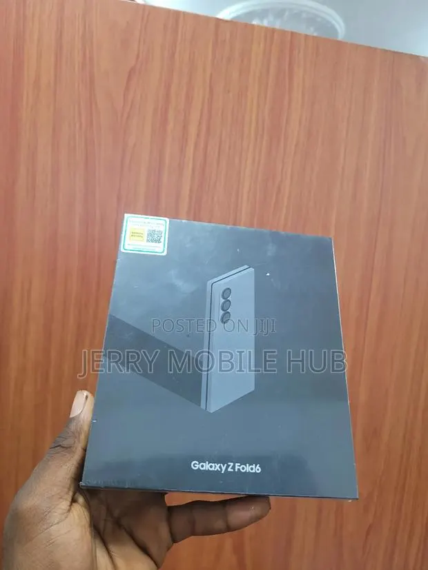 New Samsung Galaxy Z Fold6 512 GB White · Photo 1