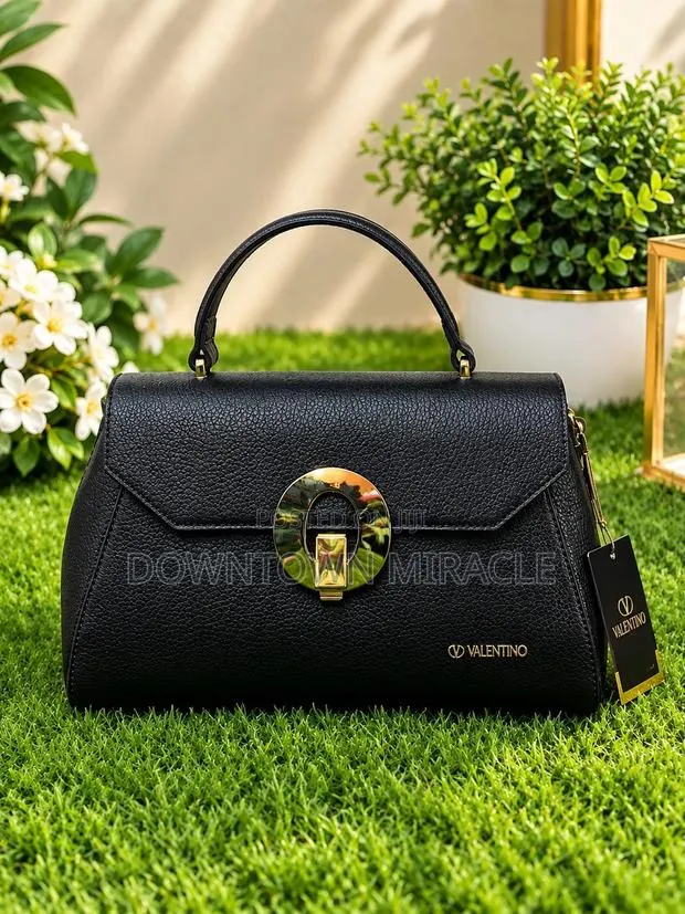 Designer Bags · Photo 1