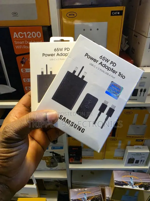 High Speed 65W PD Power Adapter · Photo 1