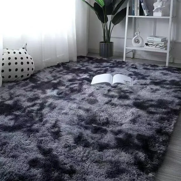 Fluffy Carpet · Photo 1
