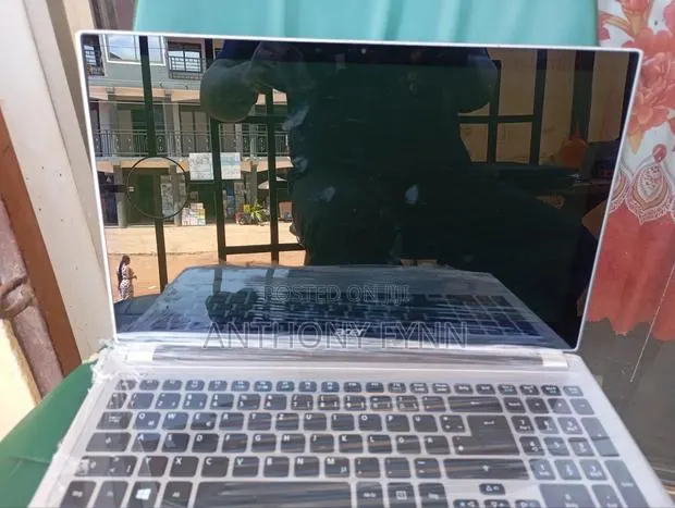 Laptop Acer Aspire V5-571PG 4GB Intel Core i3 HDD 500GB · Photo 1