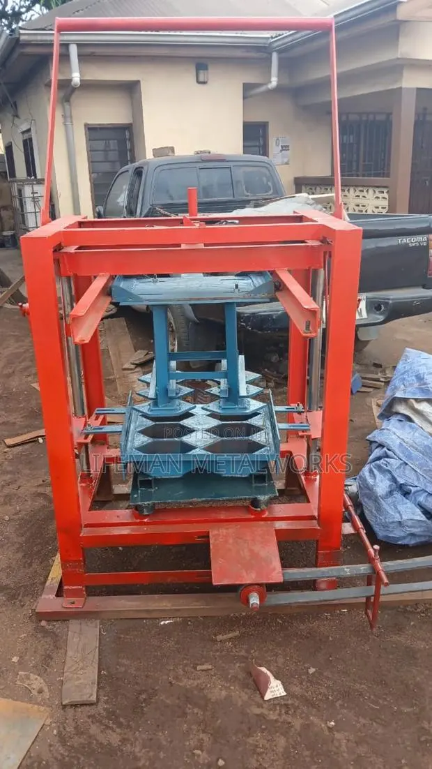 Electric Hexagon Pavement Machine · Photo 1