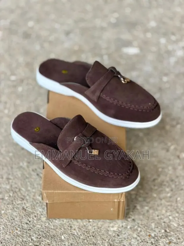 Classic Loro Piana Half Loafers · Photo 1