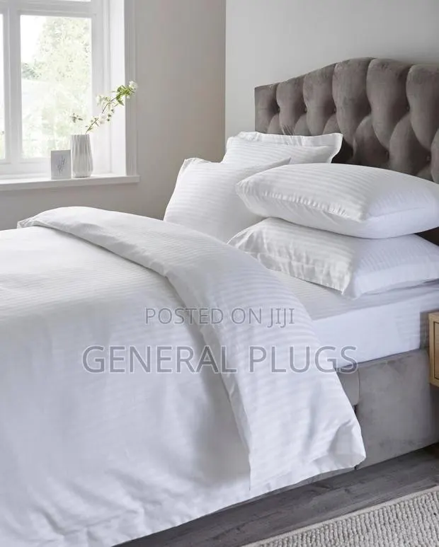 Clean Look Lasting Comfort ; White Stripped Duvet Cover Only · Photo 1