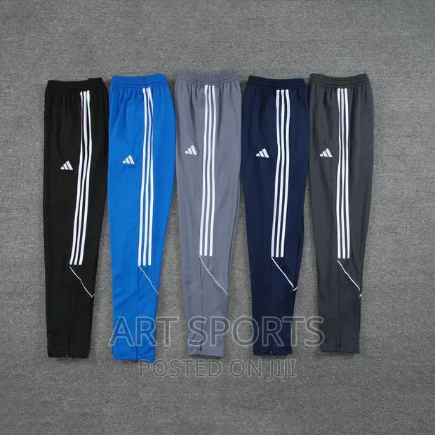 Original Adidas Joggers · Photo 1