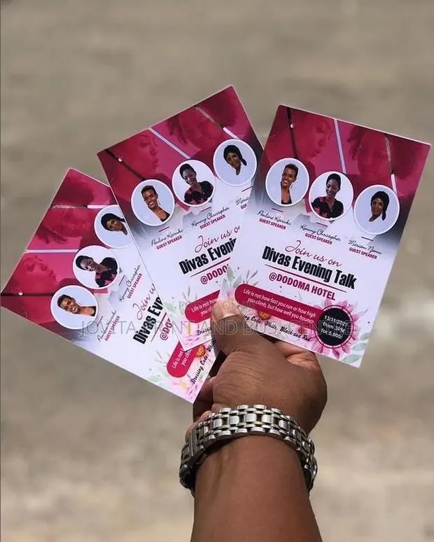 Flyers / Labels Printing · Photo 1