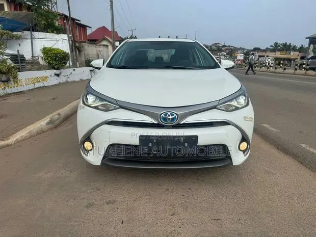 Toyota Levin 2017 White · Photo 1