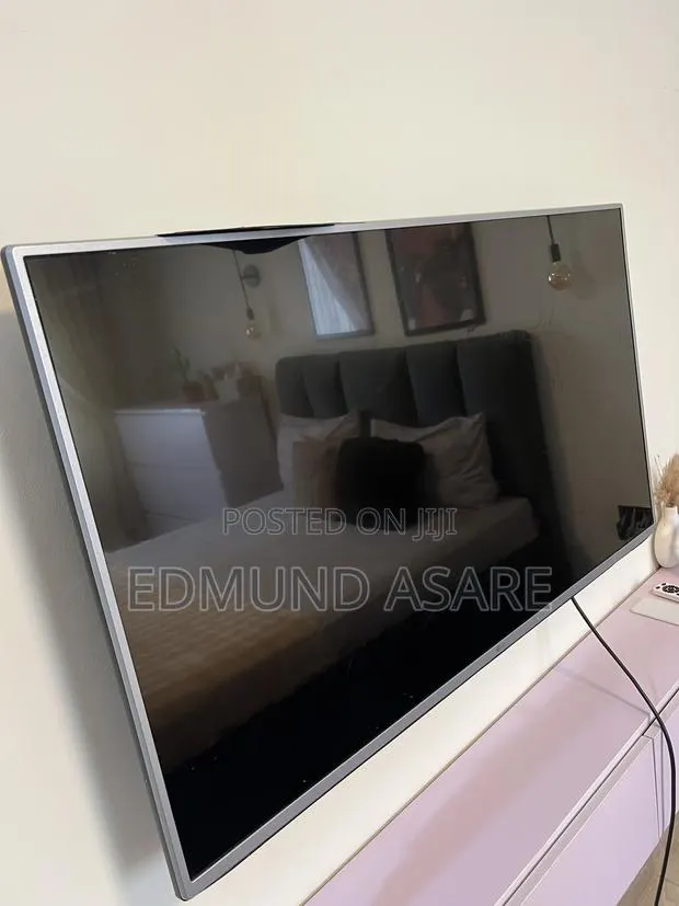 Slightly Used 50 Inches LG TV · Photo 1