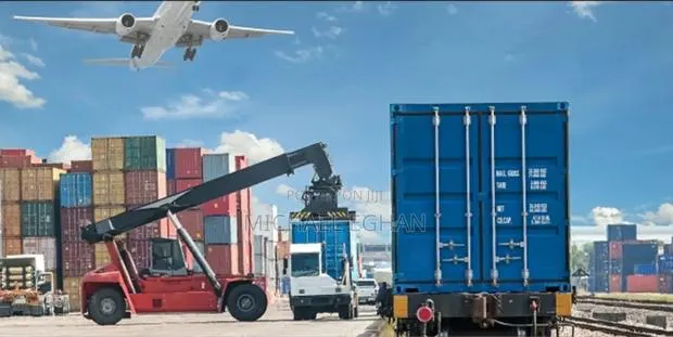 Port Clearance Vehicles · Photo 1